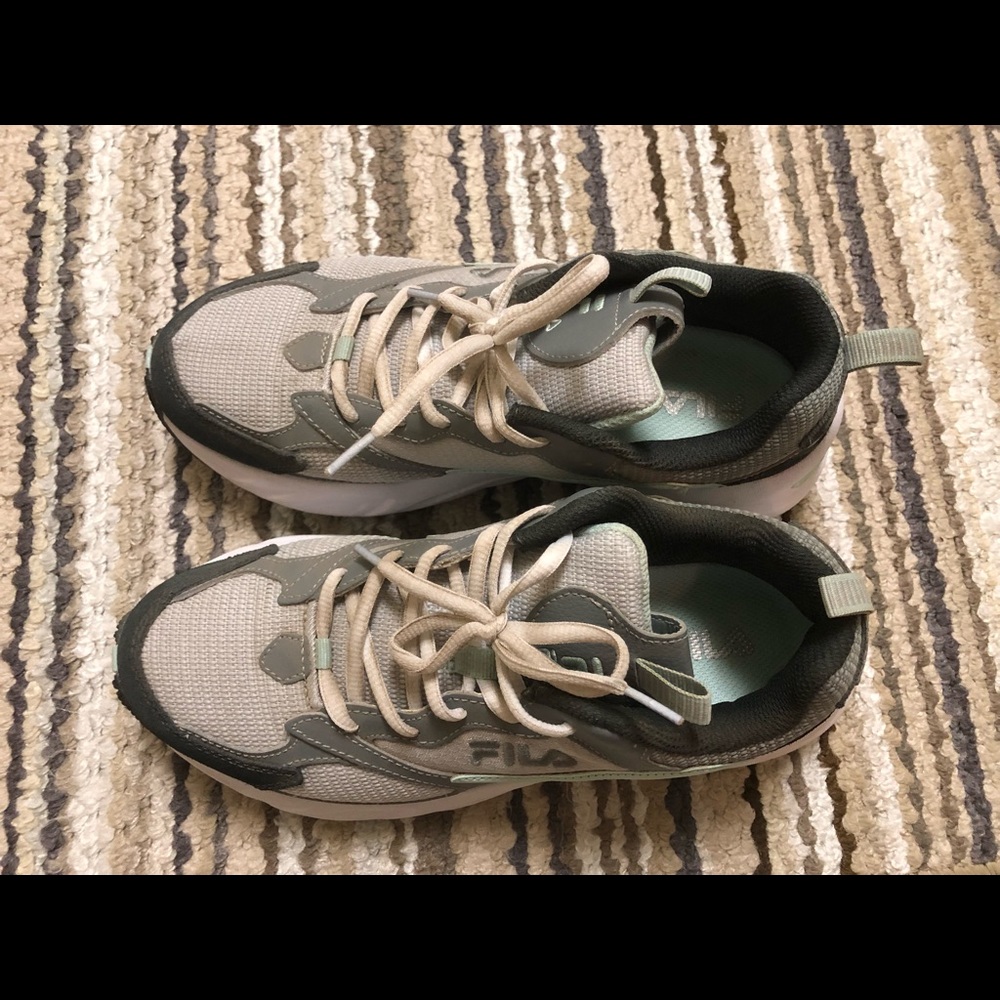 Woman FILA sneakers.